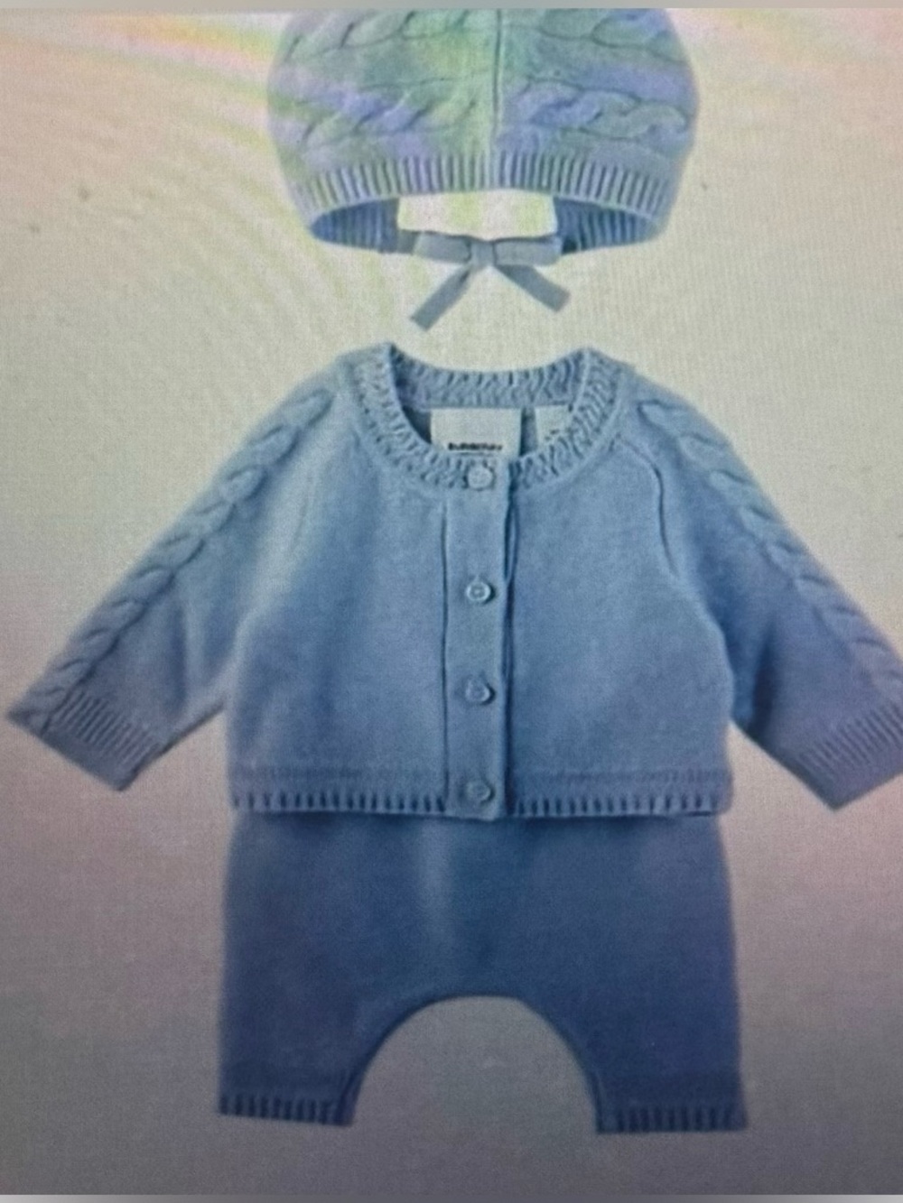 Burberry, NWTs in gift box Baby cashmere, 3 piece set,baby blue, 6 month